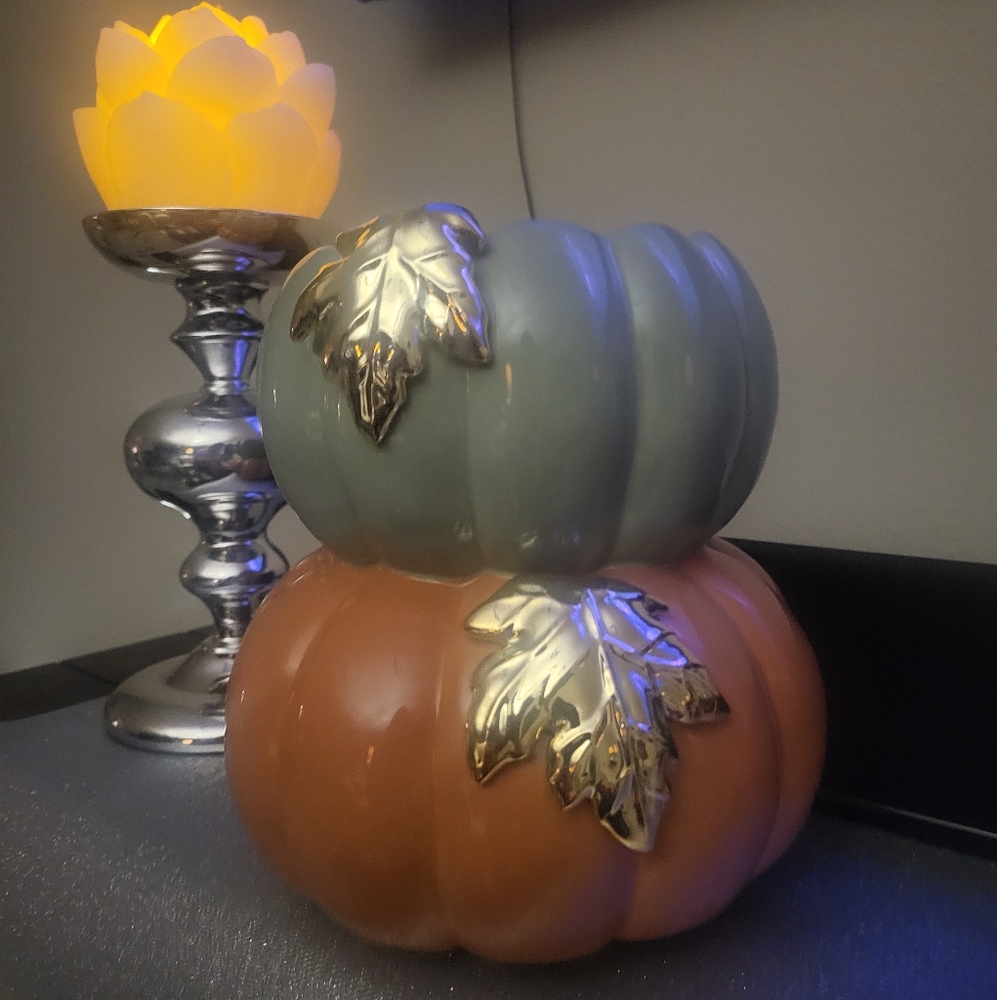 Bath&Bodyworks Fall '24 Stacked Pumpkin 3-Wick Candle Holder